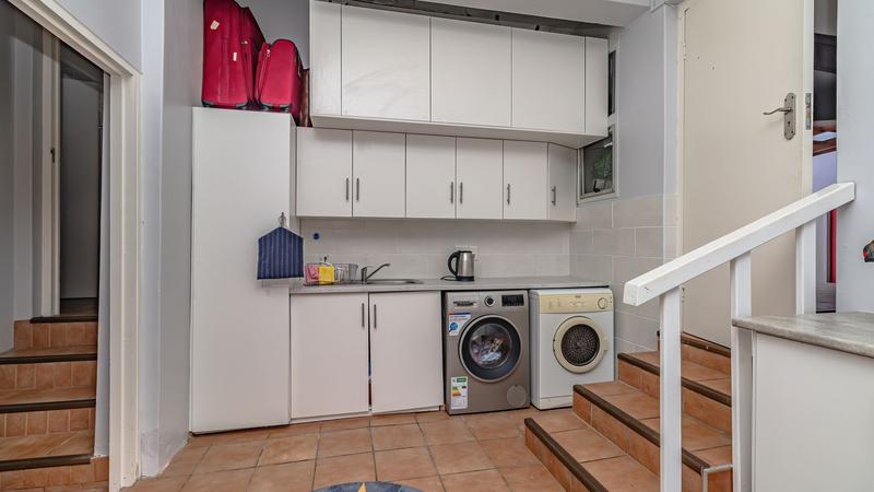 5 Bedroom Property for Sale in Hersham Western Cape